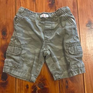 Kids Carter’s Shorts, size 4T